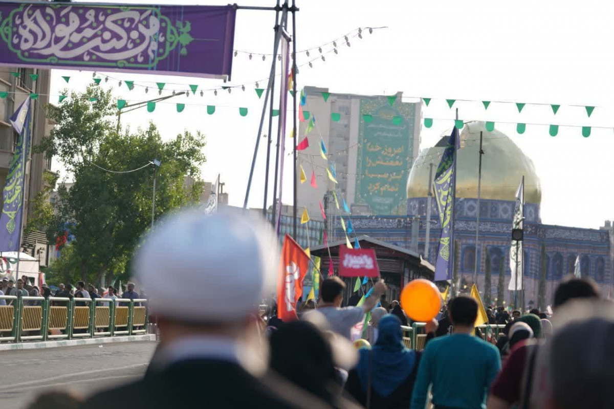 حضور رئیس سازمان تبلیغات اسلامی در راهپیمایی ده کیلومتری غدیر