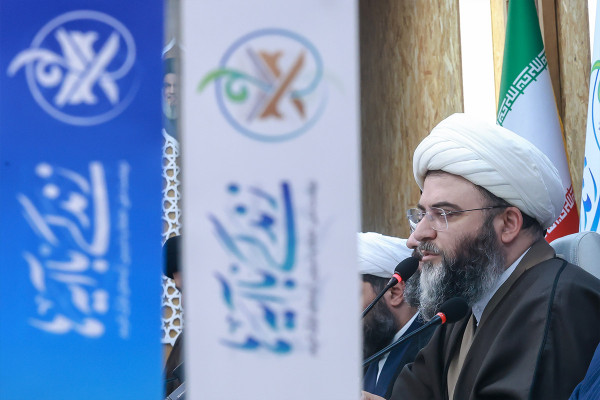 نشست هم‌اندیشی «زندگی با آیه‌ها»
