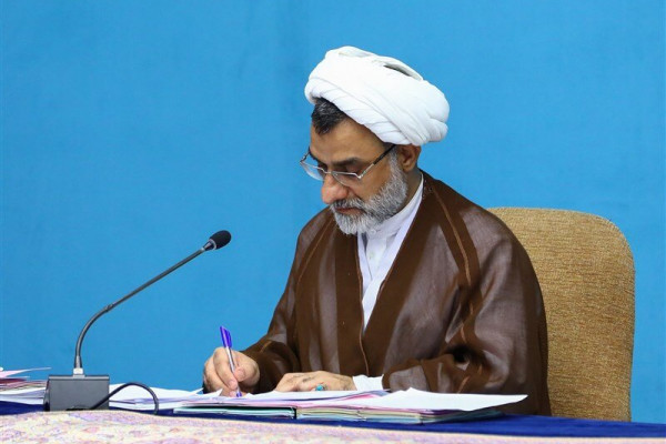 تقدیر دبیر شورای عالی انقلاب فرهنگی از ترویج هنر انقلاب