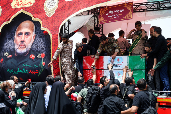تشییع پیکر ۶۰ شهید اقتدار در تهران