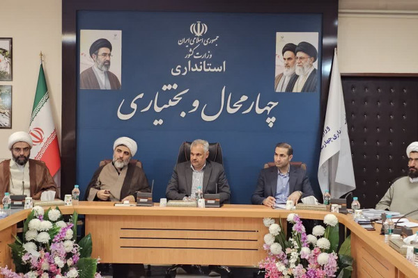از دیدار با نخبگان تا حضور در اجتماع شبانه