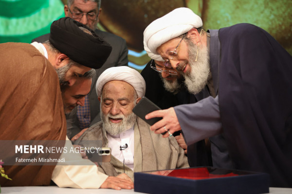 اختتامیه پویش ملی «زندگی با آیه ها»