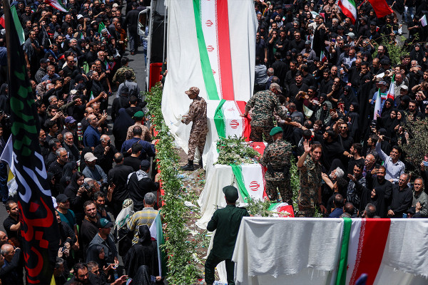 تشییع پیکر ۶۰ شهید اقتدار در تهران