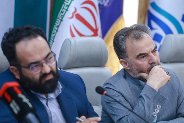 نشست هم‌اندیشی «زندگی با آیه‌ها»