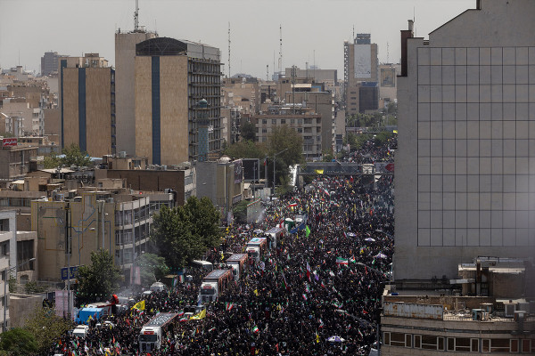تشییع پیکر ۶۰ شهید اقتدار در تهران